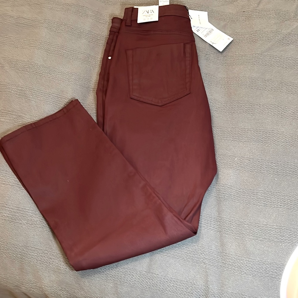 NWT Zara high rise slim straight jeans in coated Bordeaux denim size 44EUR/12 US